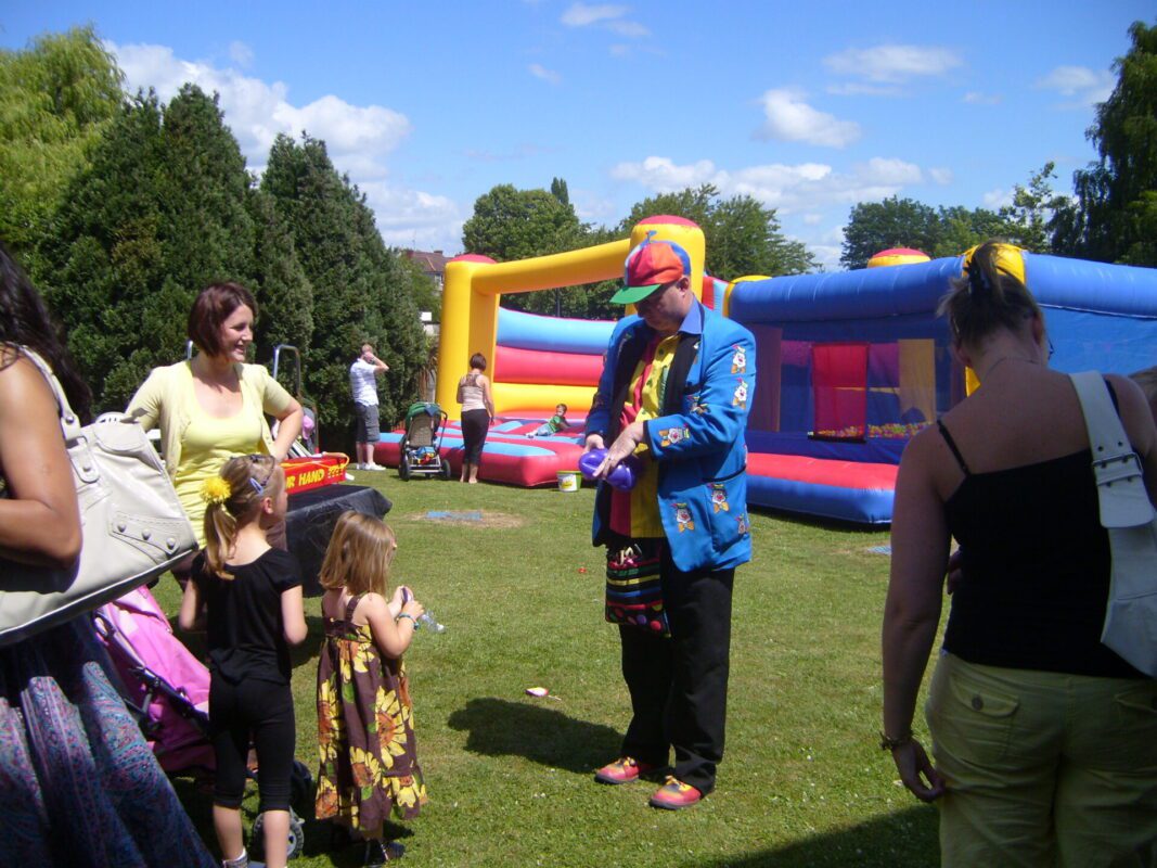 Childrens Entertainer Hire 4 Children's Entertainer Hire