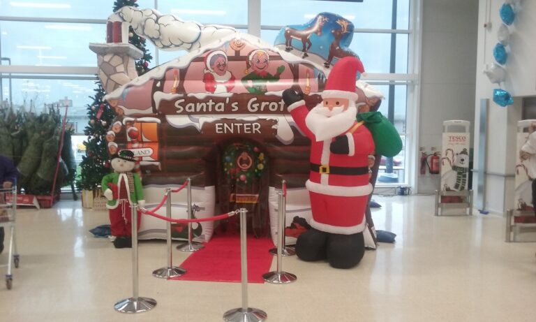 News 11 Santas Grotto Hire