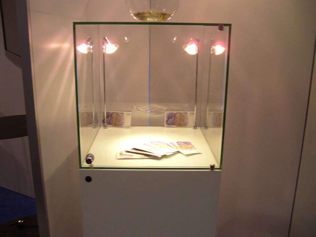 Unlock the Box Hire – 6 reasons to hire for your next Exhibition Stand Attraction 6 Open the Box Hire