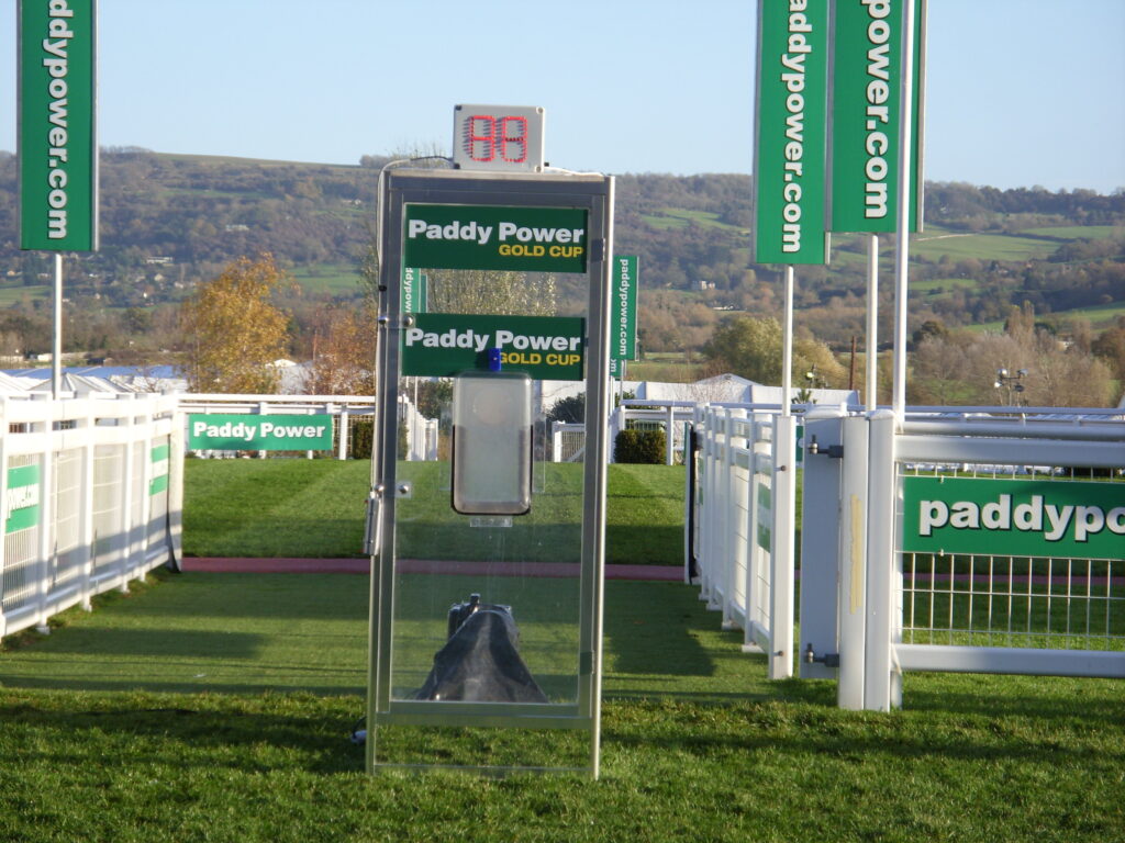 Cash Cube Hire for Promotions and Exhibitions 4 Cash Grabber Hire