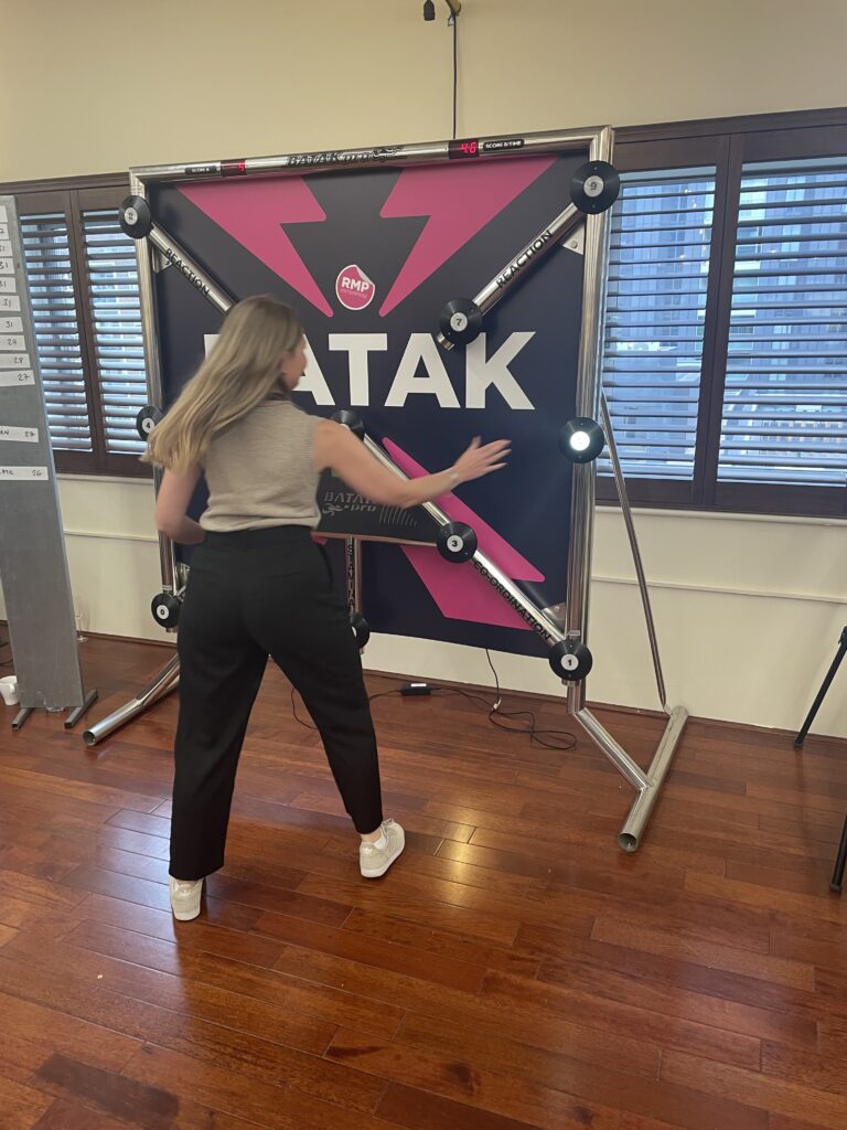 What is Batak Game? 2 Batak Pro Hire