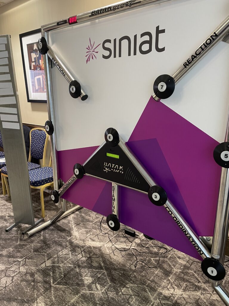 Why businesses are using Batak for corporate wellness and motivation. 3 Fully customised and Branding options for Batak reaction game