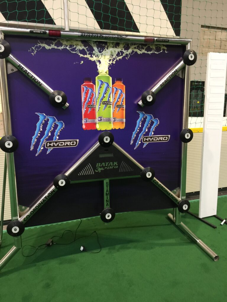 Batak wall – fully customised for hire